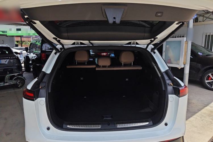 Used XPeng G9 2026 Model, 725 Max Trunk
