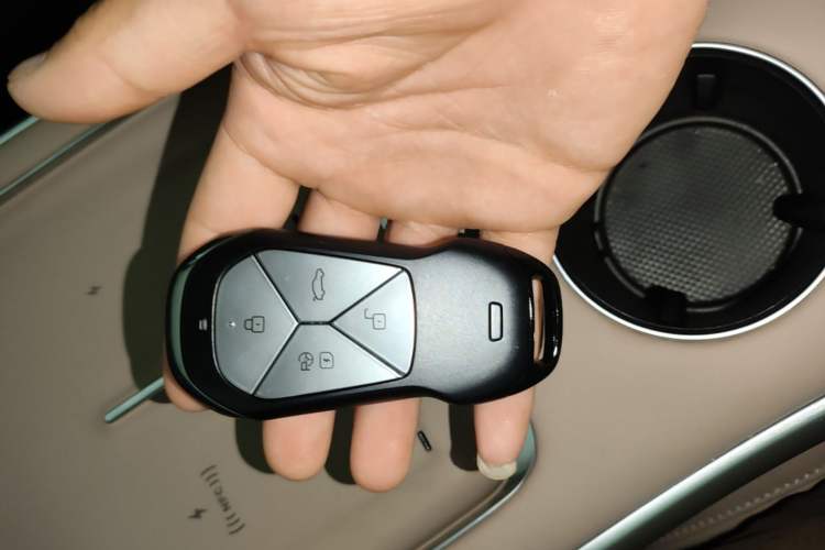 Used XPeng G9 2026 Model, 725 Max Vehicle Key