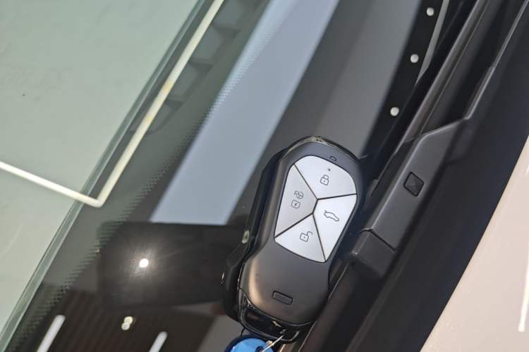 Used XPeng G9 2026 Model, 725 Max Vehicle Key