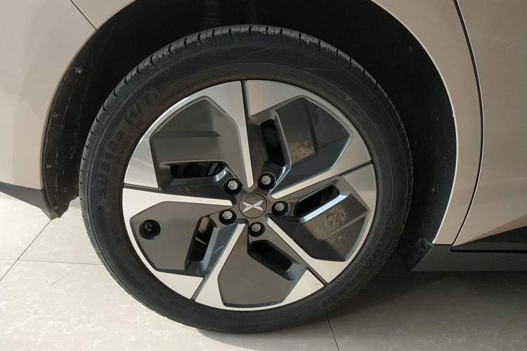 Used XPeng MONA M03 2024 515 Long-Range Exterior 8