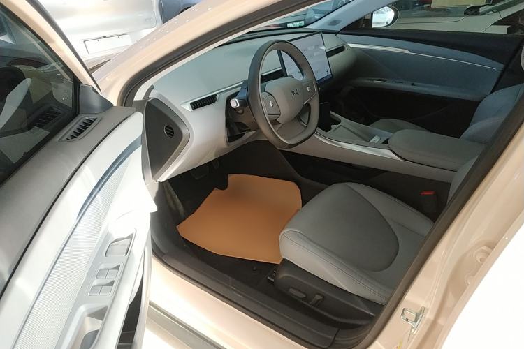 Used XPeng MONA M03 2024 515 Long-Range Interior 3