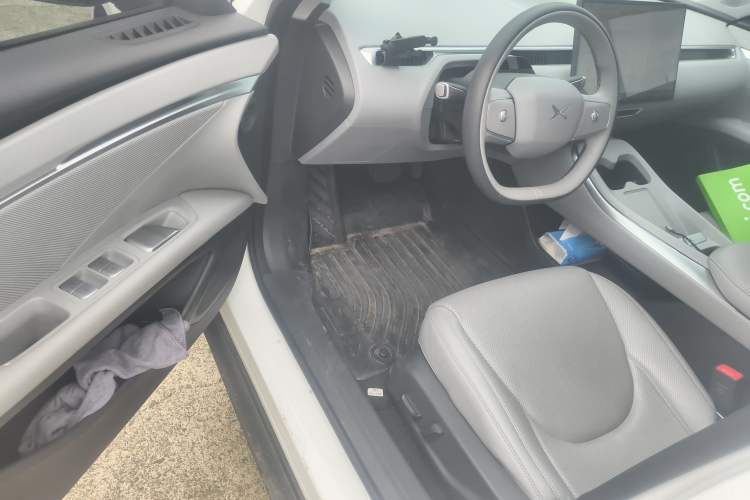 Used XPeng MONA M03 2024 620 with Ultra-Long Range Driver Seat