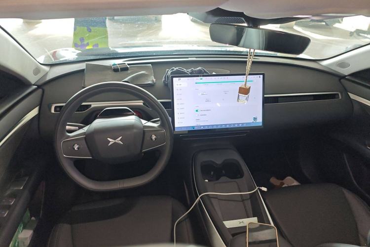 Used XPeng MONA M03 2024 515 Long-Range Center Console