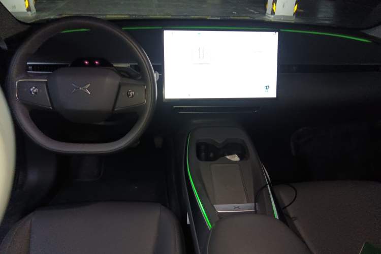 Used XPeng MONA M03 2024 620 with Ultra-Long Range Center Console