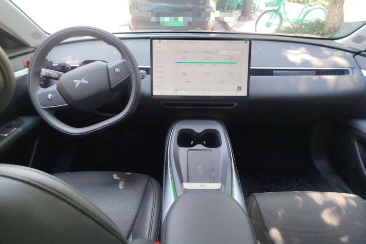 Used XPeng MONA M03 2024 620 with Ultra-Long Range Center Console