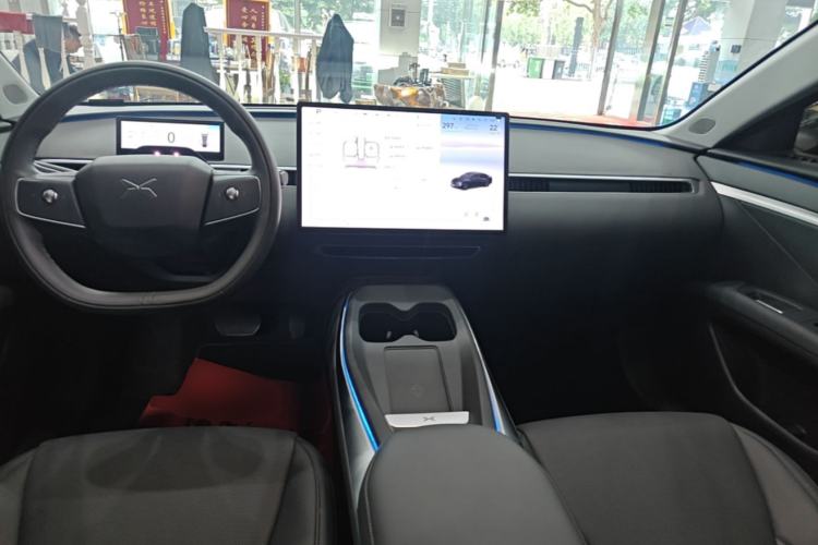 Used XPeng MONA M03 2024 620 with Ultra-Long Range Center Console