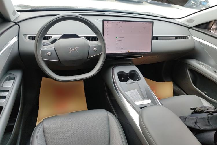 Used XPeng MONA M03 2024 620 with Ultra-Long Range Center Console