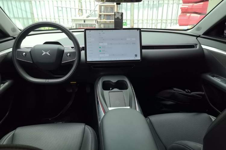 Used XPeng MONA M03 2024 620 with Ultra-Long Range Center Console