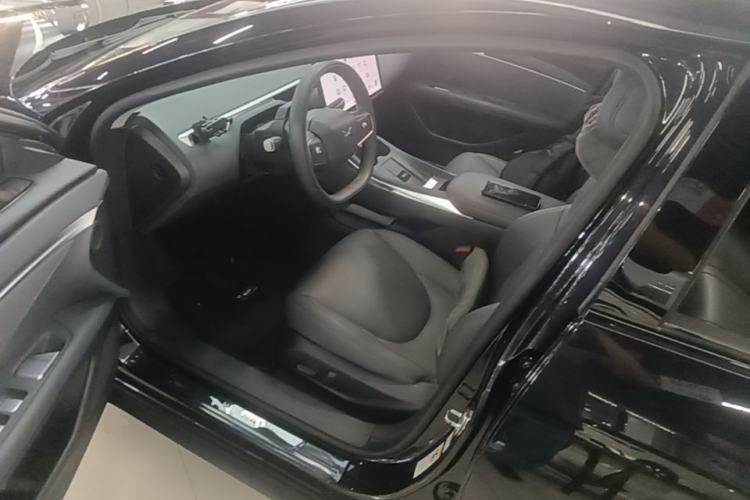 Used XPeng MONA M03 2024 620 with Ultra-Long Range Driver Seat