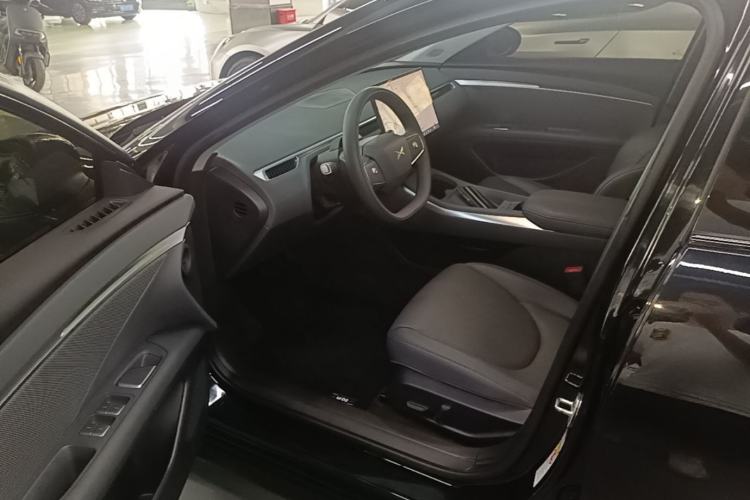 Used XPeng MONA M03 2024 620 with Ultra-Long Range Driver Seat
