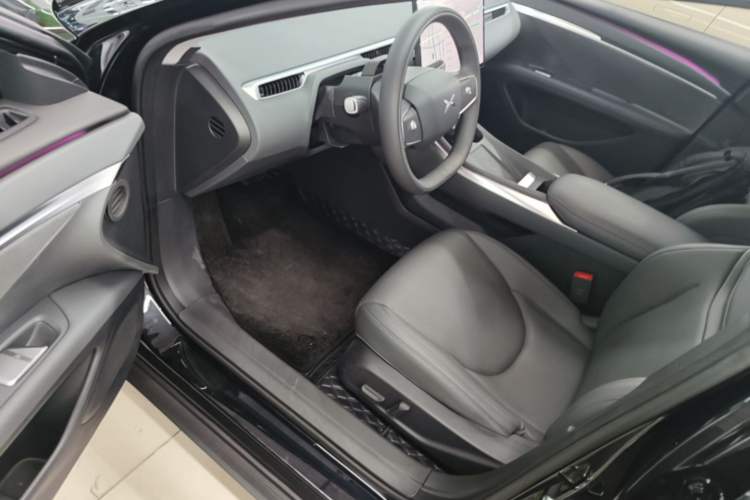 Used XPeng MONA M03 2024 620 with Ultra-Long Range Driver Seat