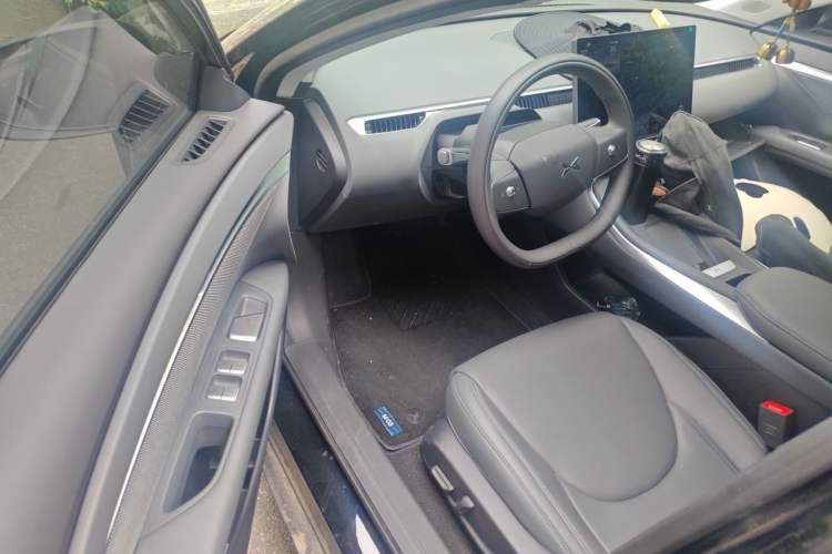 Used XPeng MONA M03 2024 620 with Ultra-Long Range Driver Seat
