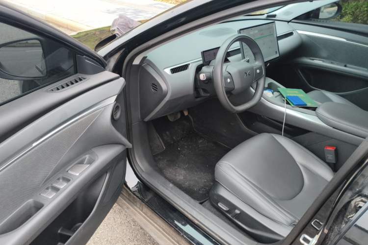 Used XPeng MONA M03 2024 620 with Ultra-Long Range Driver Seat
