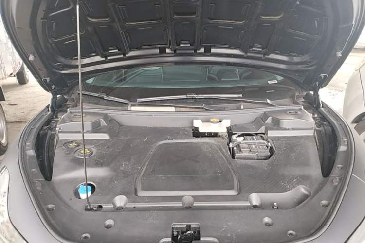 Used XPeng MONA M03 2024 620 with Ultra-Long Range Engine Bay