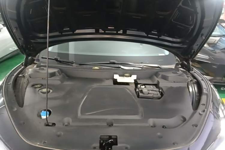 Used XPeng MONA M03 2024 515 Long-Range Engine Bay