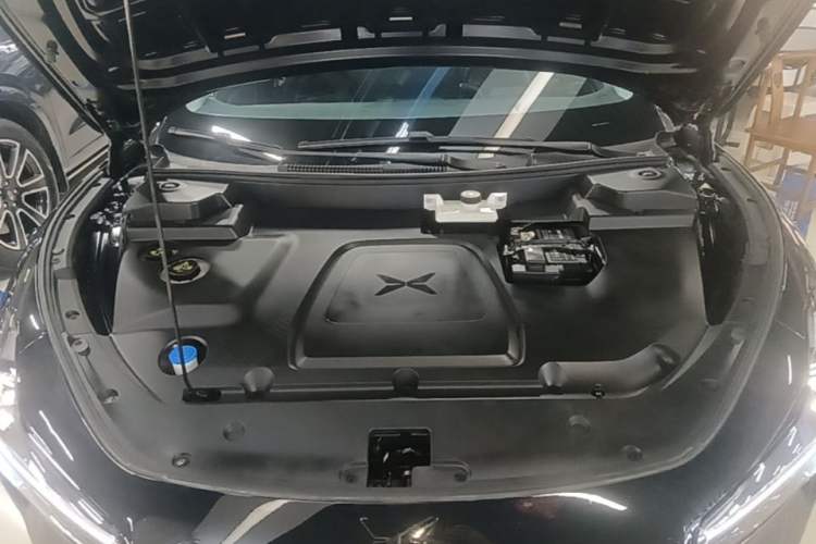 Used XPeng MONA M03 2024 620 with Ultra-Long Range Engine Bay