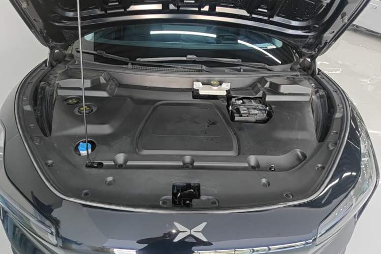 Used XPeng MONA M03 2024 620 with Ultra-Long Range Engine Bay