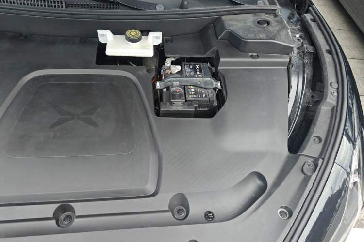 Used XPeng MONA M03 2024 515 Long-Range Engine Bay Left