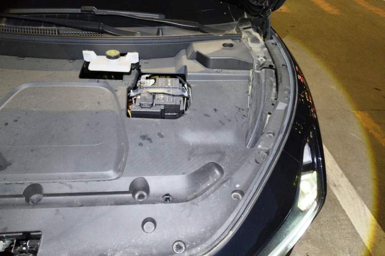 Used XPeng MONA M03 2024 515 Long-Range Engine Bay Left