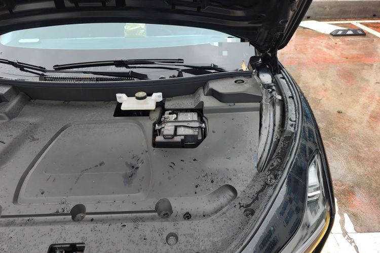 Used XPeng MONA M03 2024 620 with Ultra-Long Range Engine Bay Left
