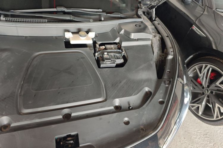 Used XPeng MONA M03 2024 515 Long-Range Engine Bay Left