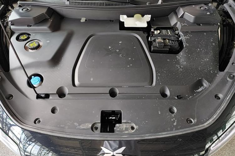 Used XPeng MONA M03 2024 620 with Ultra-Long Range Engine Bay