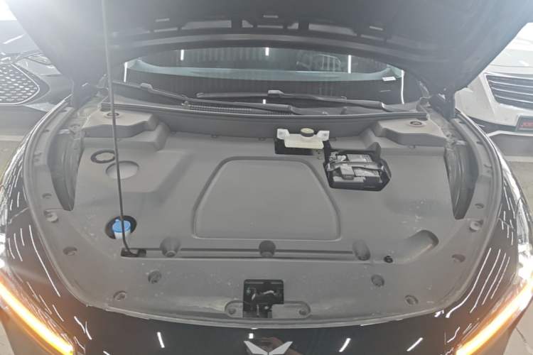 Used XPeng MONA M03 2024 620 with Ultra-Long Range Engine Bay