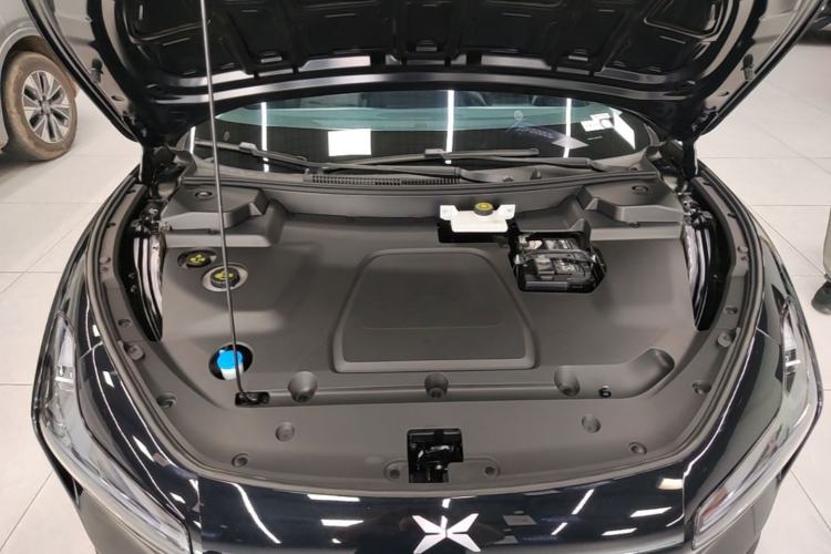 Used XPeng MONA M03 2024 620 with Ultra-Long Range Engine Bay