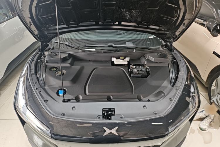 Used XPeng MONA M03 2024 620 with Ultra-Long Range Engine Bay