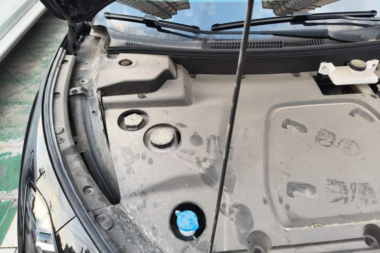 Used XPeng MONA M03 2024 620 with Ultra-Long Range Engine Bay Right
