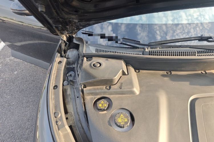 Used XPeng MONA M03 2024 620 with Ultra-Long Range Engine Bay Right