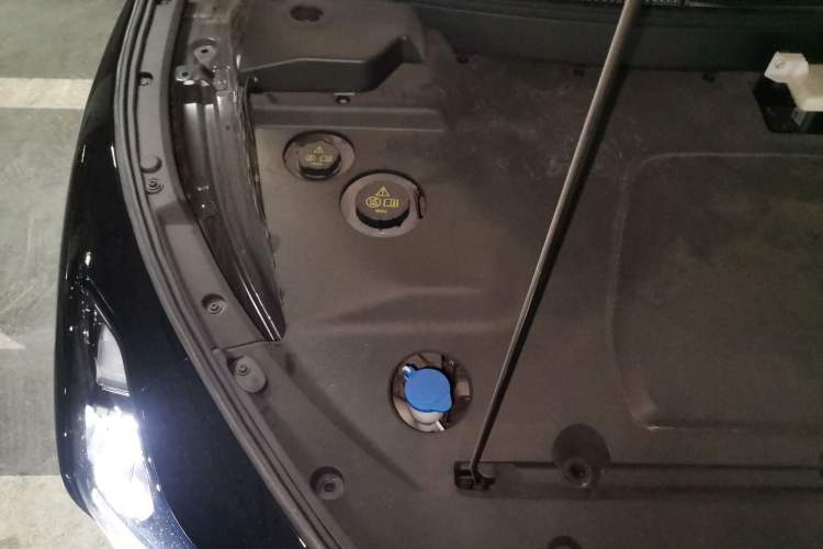 Used XPeng MONA M03 2024 515 Long-Range Engine Bay Right