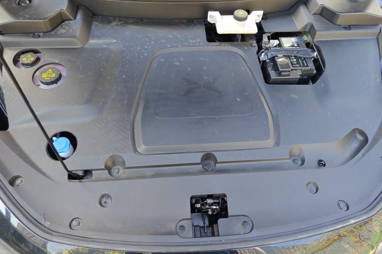 Used XPeng MONA M03 2024 620 with Ultra-Long Range Engine Bay