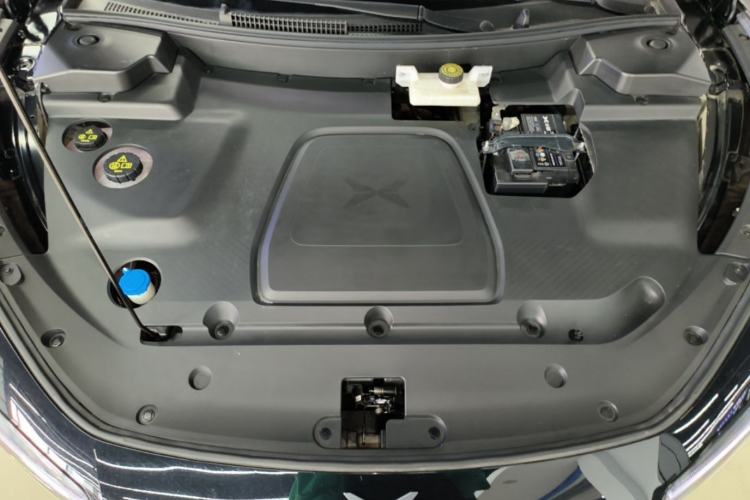 Used XPeng MONA M03 2024 620 with Ultra-Long Range Engine Bay