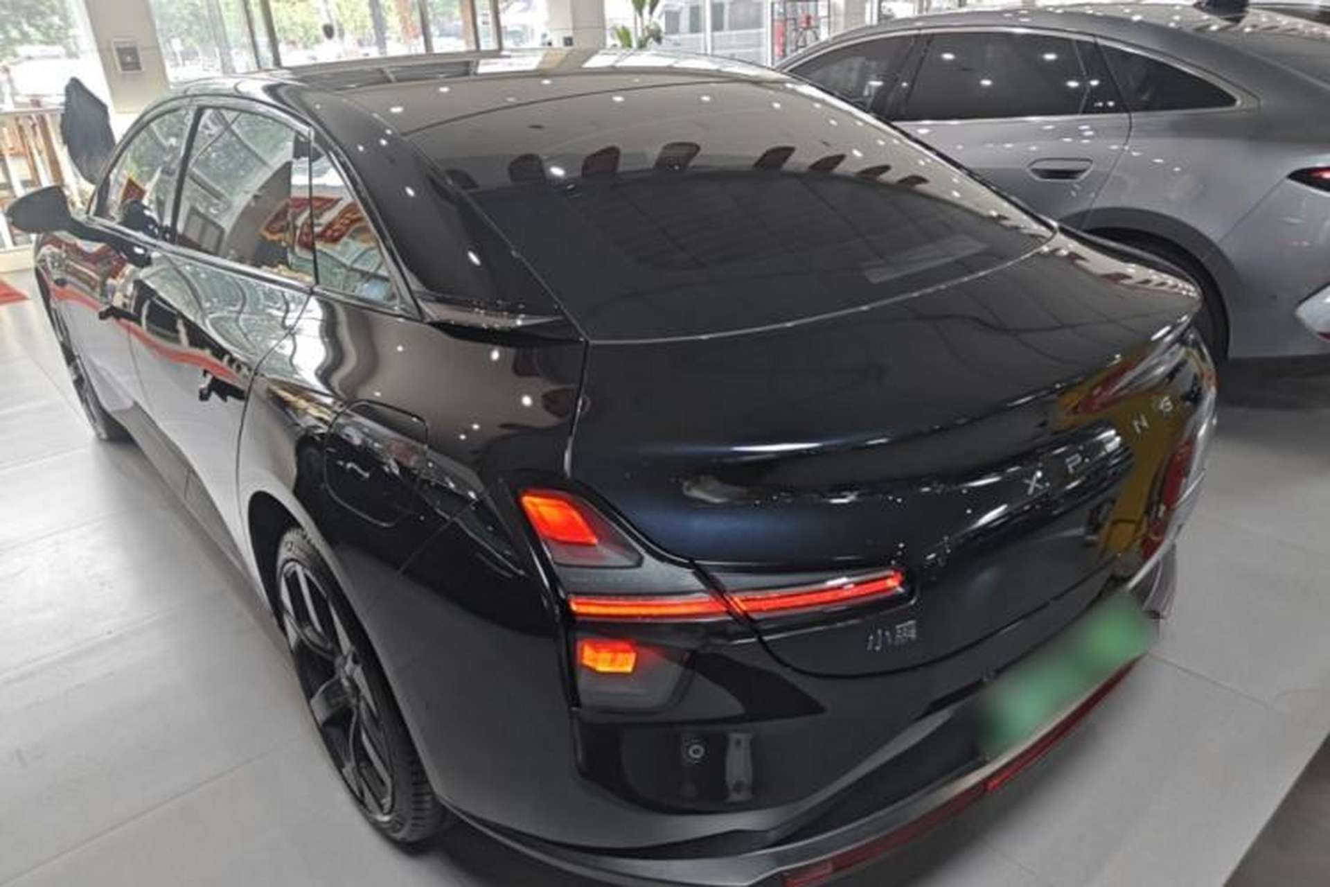 Used XPeng MONA M03 2024 620 with Ultra-Long Range Exterior 2
