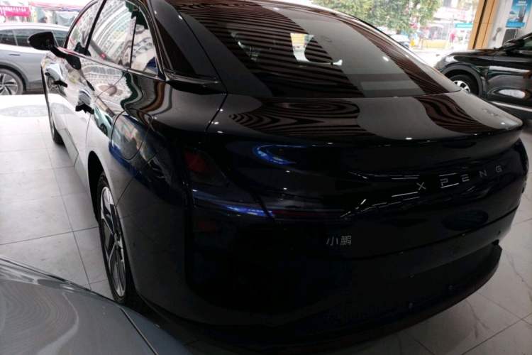 Used XPeng MONA M03 2024 620 with Ultra-Long Range Exterior 3