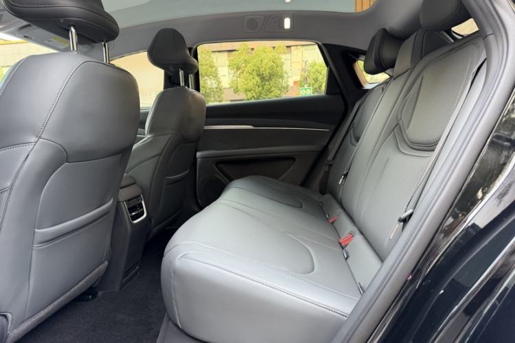 Used XPeng MONA M03 2024 620 with Ultra-Long Range Exterior 4