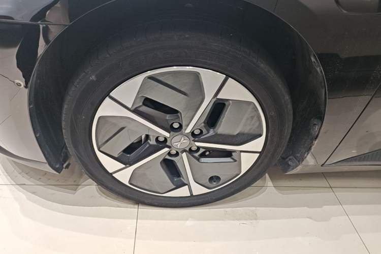 Used XPeng MONA M03 2024 620 with Ultra-Long Range Exterior 4