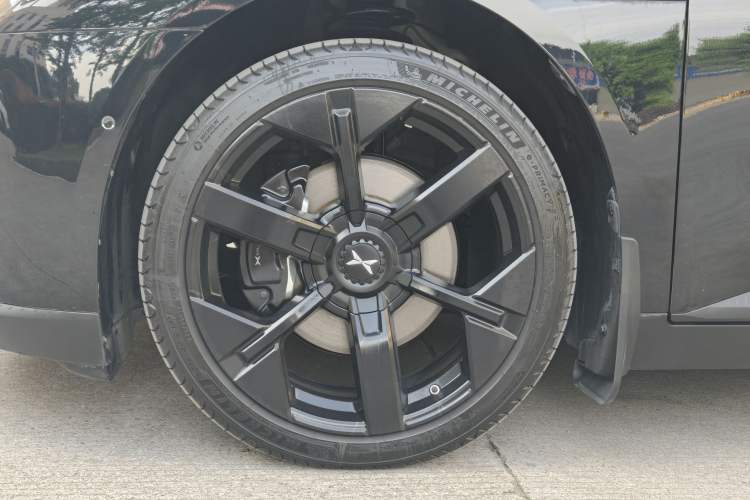 Used XPeng MONA M03 2024 620 with Ultra-Long Range Exterior 7
