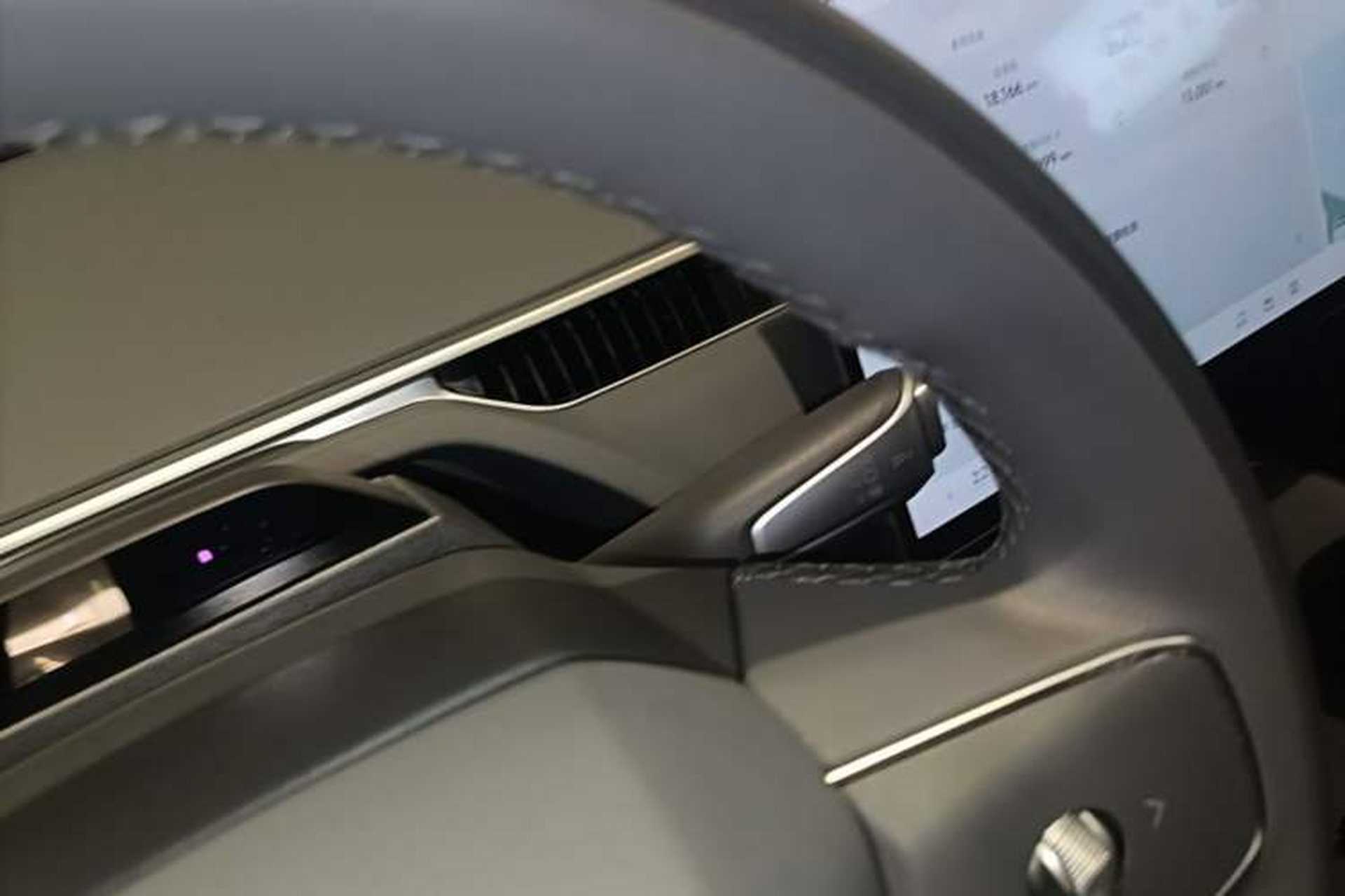 Used XPeng MONA M03 2024 620 with Ultra-Long Range Gear Lever