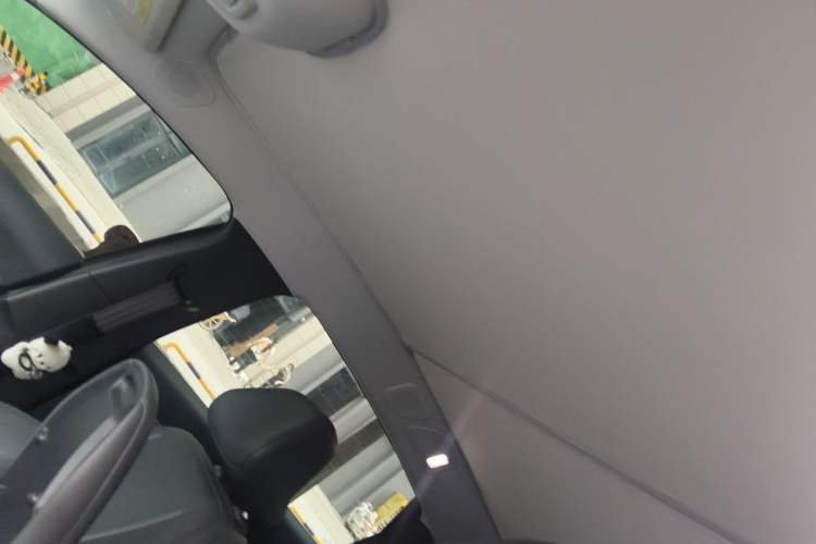Used XPeng MONA M03 2024 620 with Ultra-Long Range Headliner