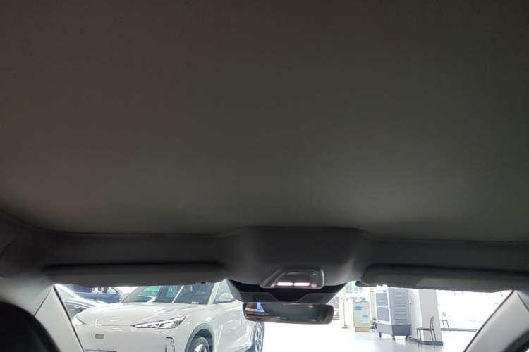 Used XPeng MONA M03 2024 620 with Ultra-Long Range Headliner