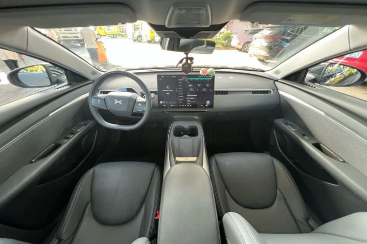 Used XPeng MONA M03 2024 620 with Ultra-Long Range Interior 2