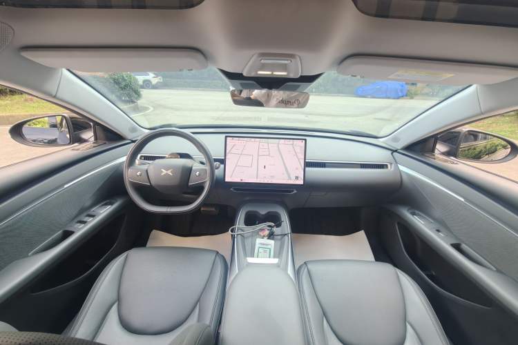 Used XPeng MONA M03 2024 620 with Ultra-Long Range Interior 5
