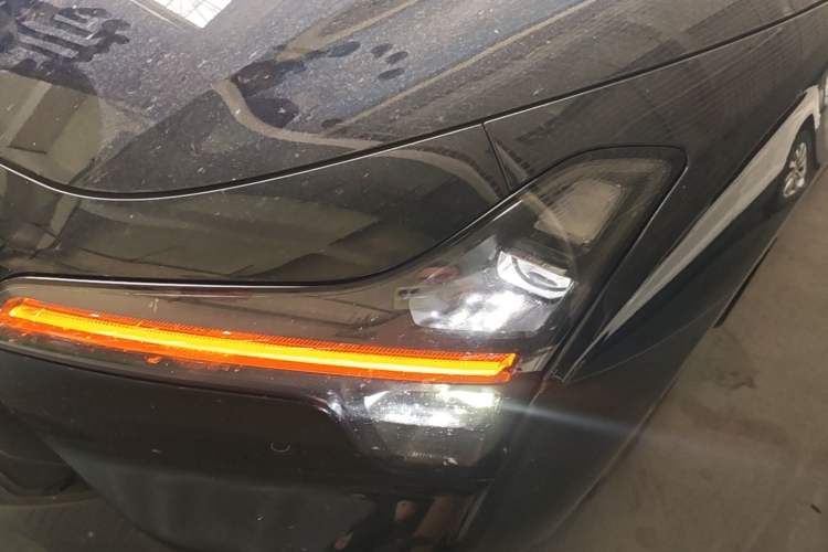 Used XPeng MONA M03 2024 620 with Ultra-Long Range Left Front Headlight