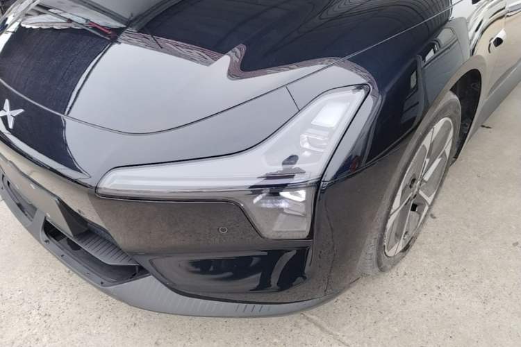 Used XPeng MONA M03 2024 620 with Ultra-Long Range Left Front Headlight