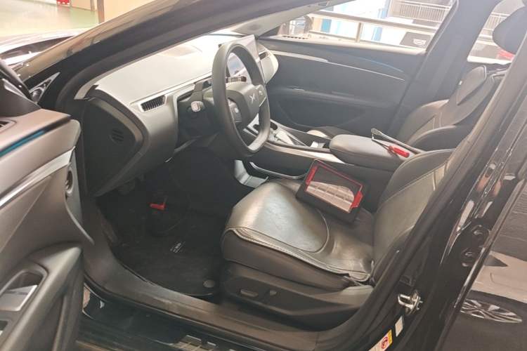 Used XPeng MONA M03 2024 620 with Ultra-Long Range Left Front Seat