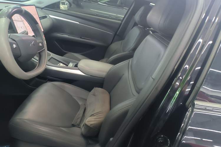 Used XPeng MONA M03 2024 620 with Ultra-Long Range Left Front Seat