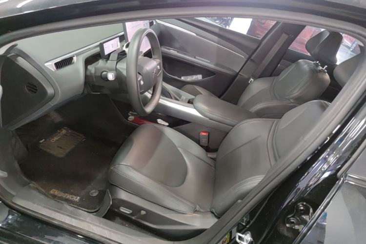Used XPeng MONA M03 2024 620 with Ultra-Long Range Left Front Seat