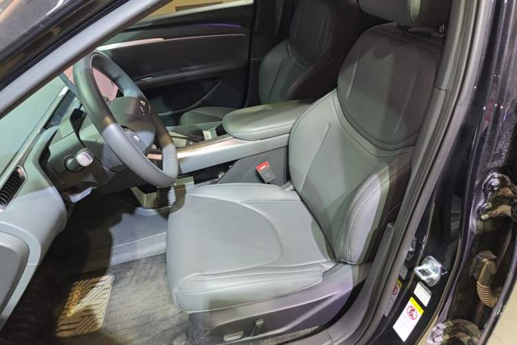 Used XPeng MONA M03 2024 620 with Ultra-Long Range Left Front Seat